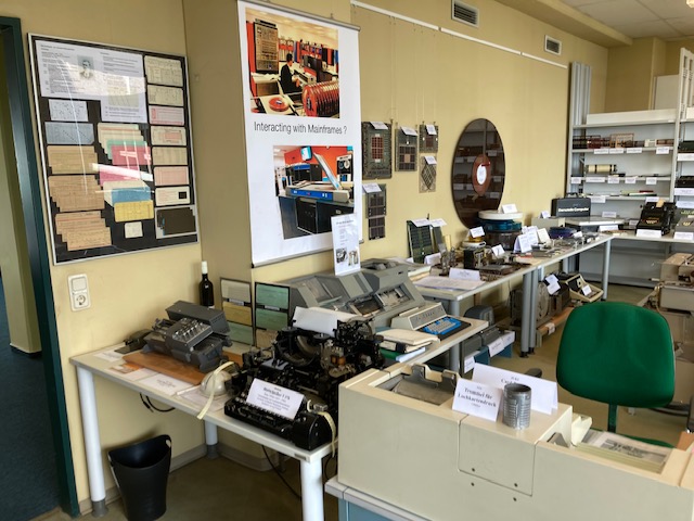 Abteilung 1: "Early Computing and Before"